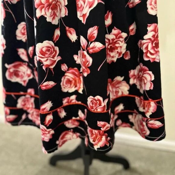 Cute Voodoo Vixen dress - Large with adjustable straps - Picture 4 of 6